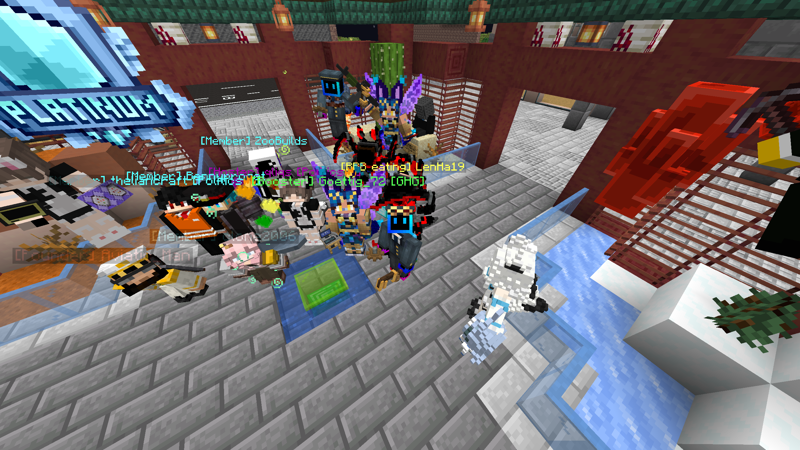 A screenshot of 10 players online in season 5